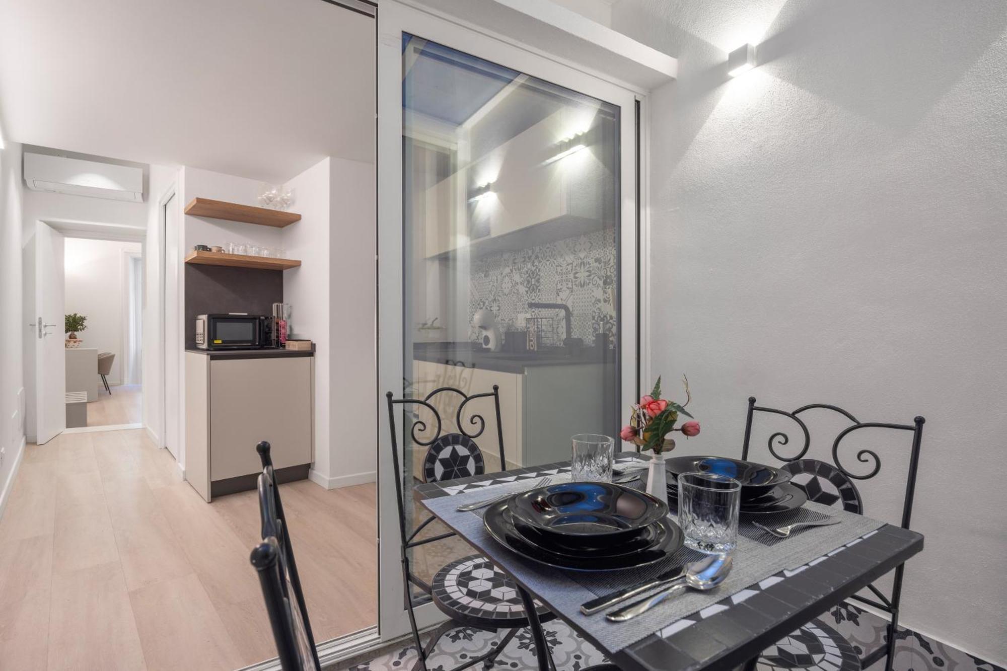 Roccella Apartments Palermo Esterno foto
